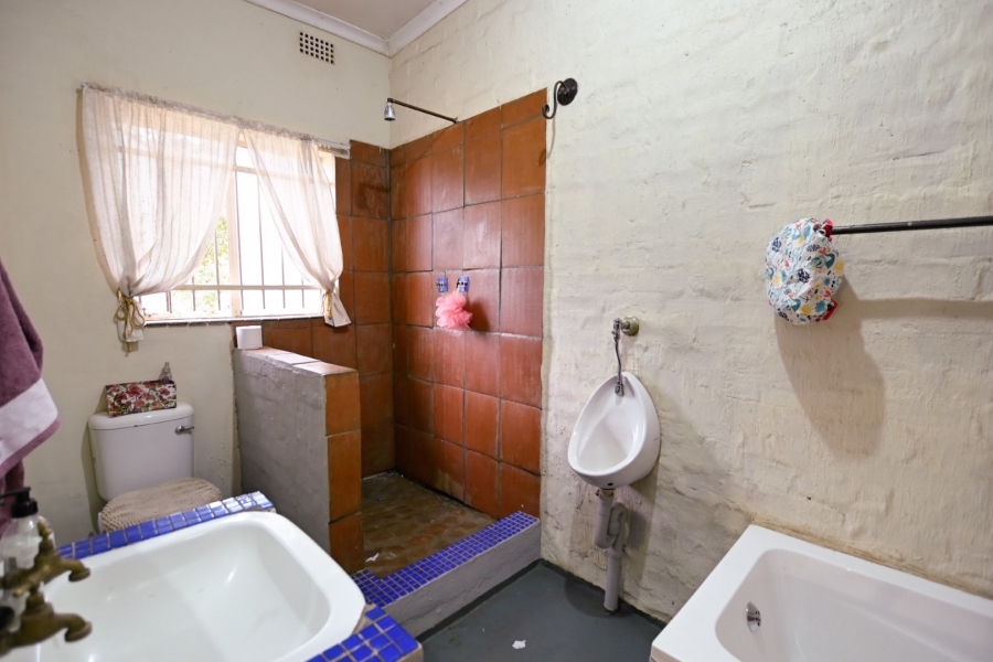 6 Bedroom Property for Sale in Kameeldrift West Gauteng