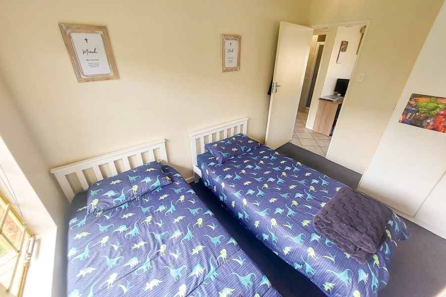 2 Bedroom Property for Sale in Rooihuiskraal North Gauteng