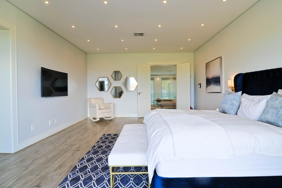 5 Bedroom Property for Sale in Eye of Africa Gauteng