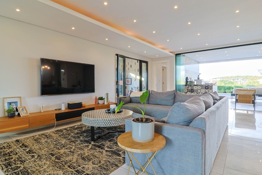 5 Bedroom Property for Sale in Eye of Africa Gauteng