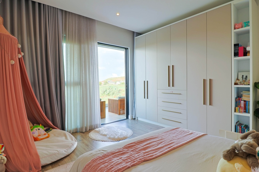 5 Bedroom Property for Sale in Eye of Africa Gauteng