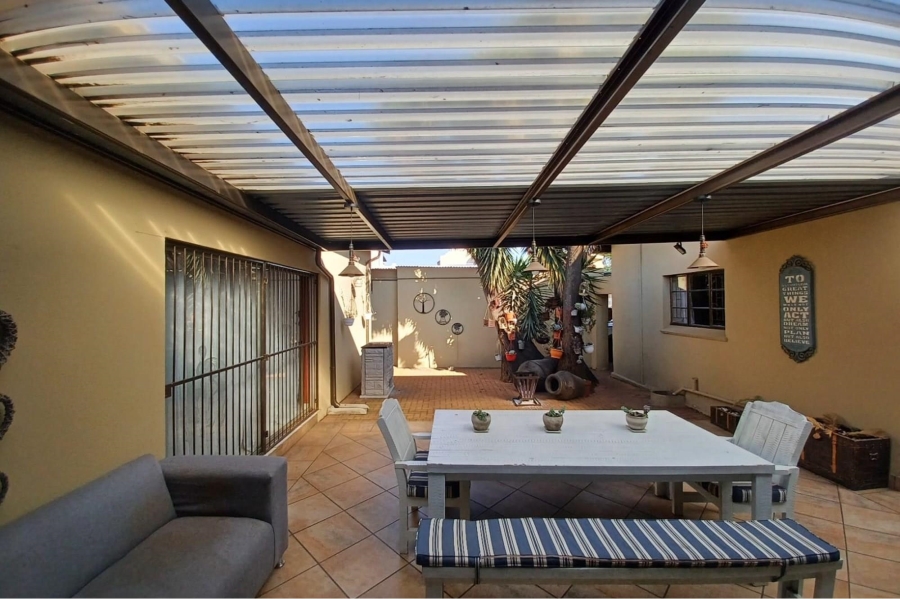 4 Bedroom Property for Sale in Dalview Gauteng