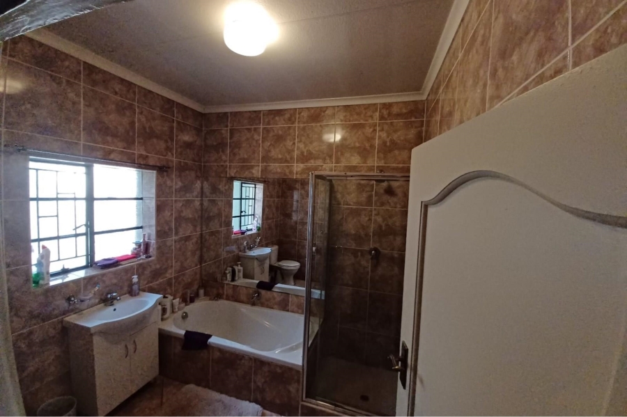 4 Bedroom Property for Sale in Dalview Gauteng