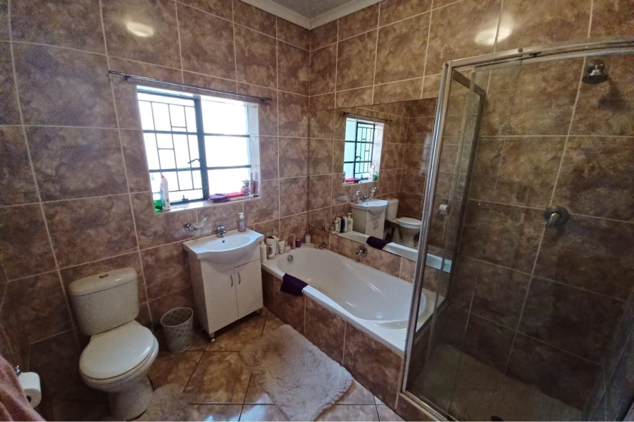 4 Bedroom Property for Sale in Dalview Gauteng