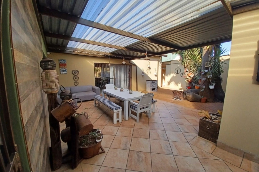 4 Bedroom Property for Sale in Dalview Gauteng