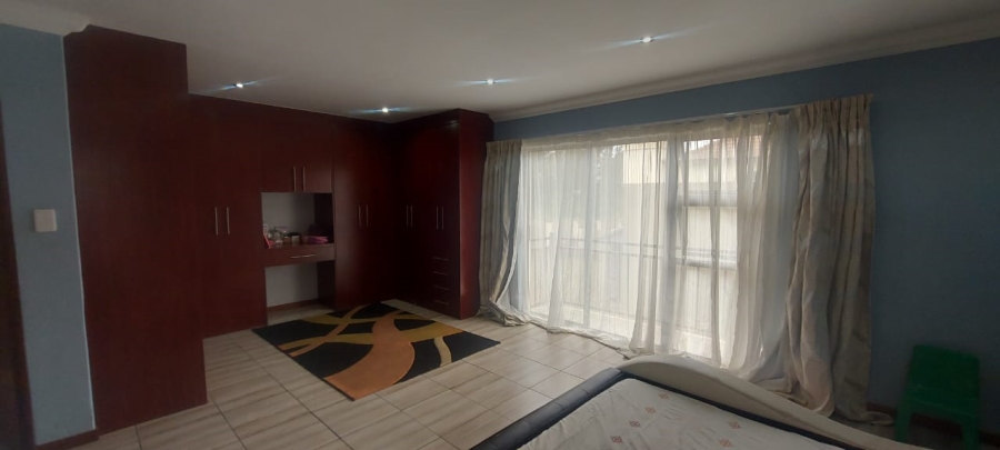 4 Bedroom Property for Sale in Pomona Gauteng