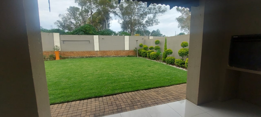 4 Bedroom Property for Sale in Pomona Gauteng