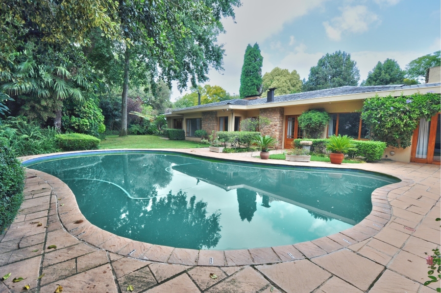 To Let 6 Bedroom Property for Rent in Morningside Ext 40 Gauteng