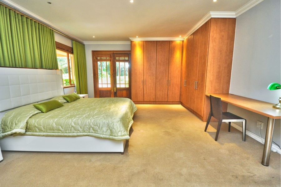 To Let 6 Bedroom Property for Rent in Morningside Ext 40 Gauteng
