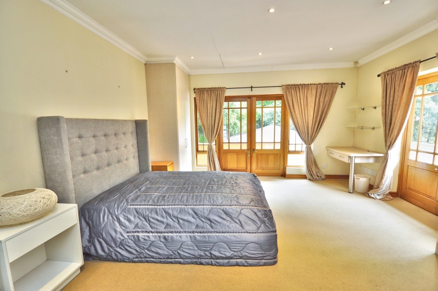 To Let 6 Bedroom Property for Rent in Morningside Ext 40 Gauteng