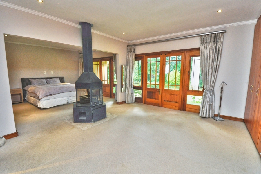 To Let 6 Bedroom Property for Rent in Morningside Ext 40 Gauteng