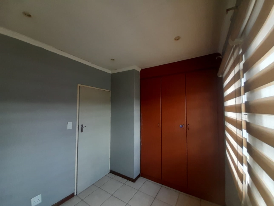 2 Bedroom Property for Sale in Pretoria North Gauteng
