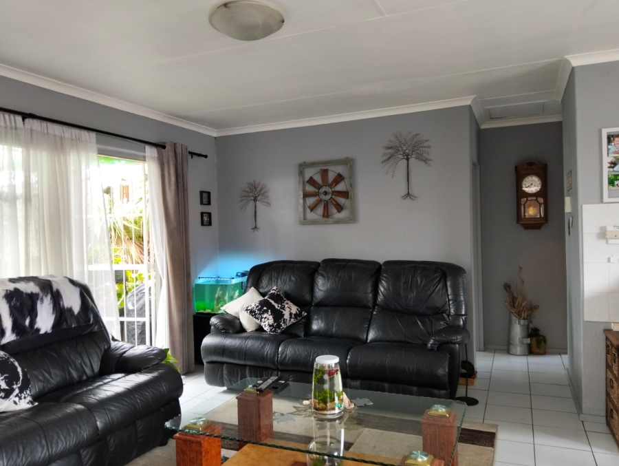 2 Bedroom Property for Sale in Verwoerdpark Gauteng