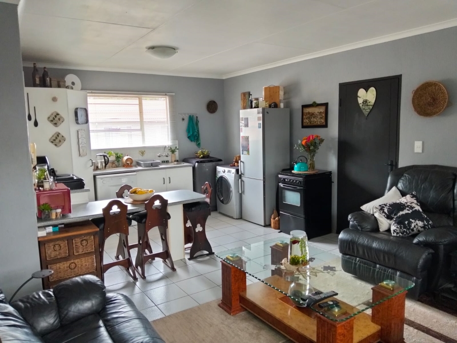2 Bedroom Property for Sale in Verwoerdpark Gauteng