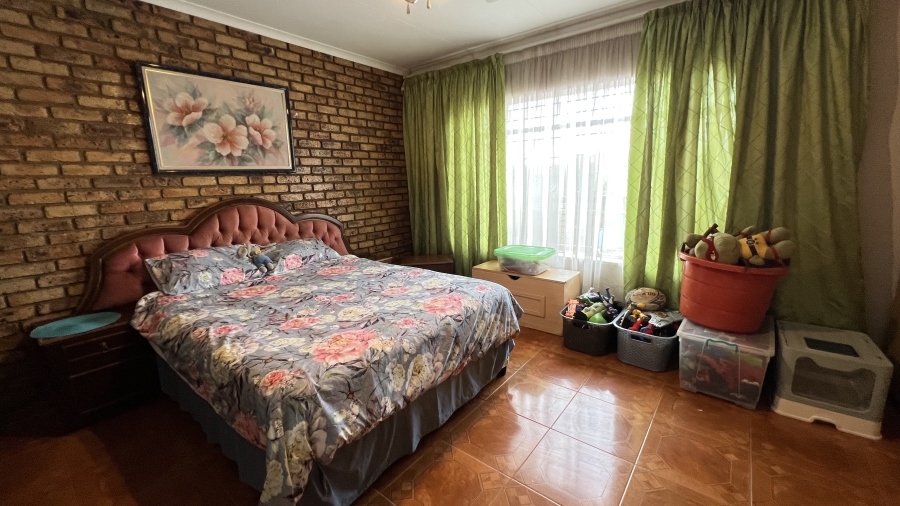 3 Bedroom Property for Sale in Greenhills Ext 3 Gauteng