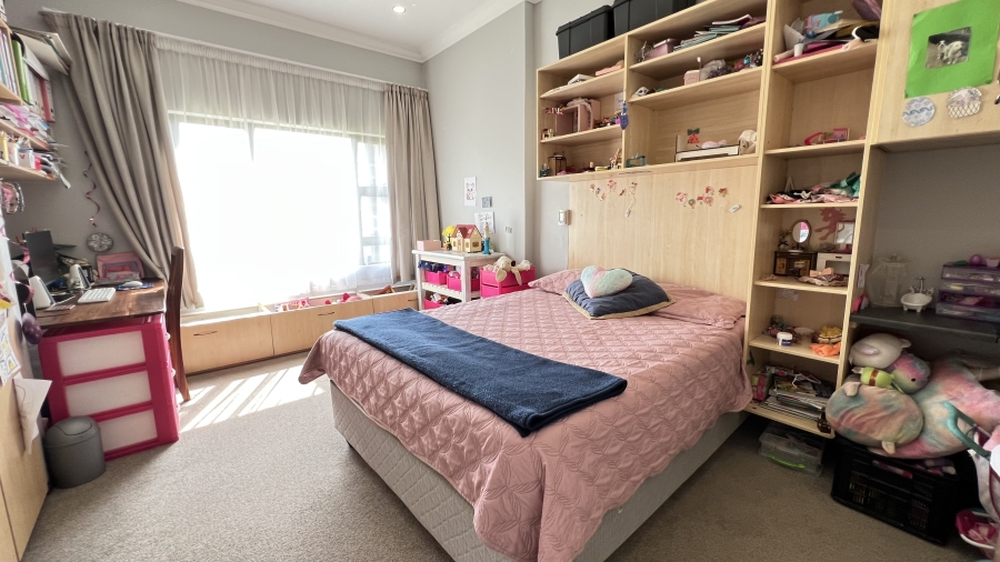 7 Bedroom Property for Sale in Rangeview Gauteng