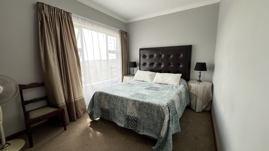 7 Bedroom Property for Sale in Rangeview Gauteng