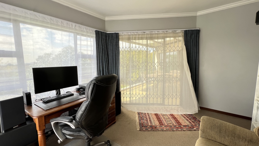 7 Bedroom Property for Sale in Rangeview Gauteng