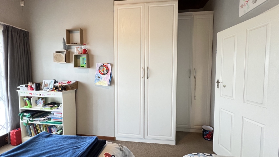 7 Bedroom Property for Sale in Rangeview Gauteng
