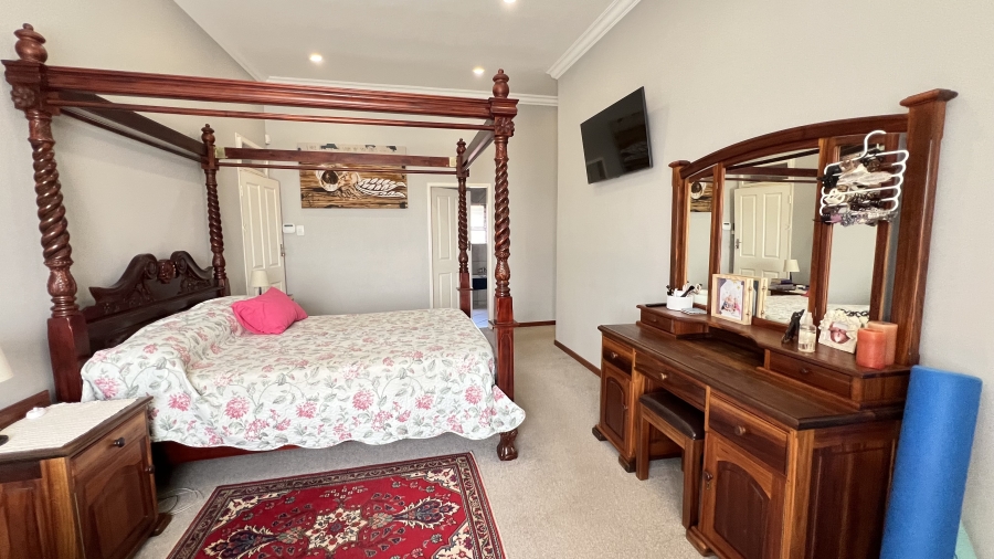 7 Bedroom Property for Sale in Rangeview Gauteng