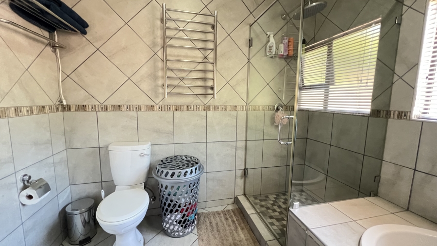 7 Bedroom Property for Sale in Rangeview Gauteng