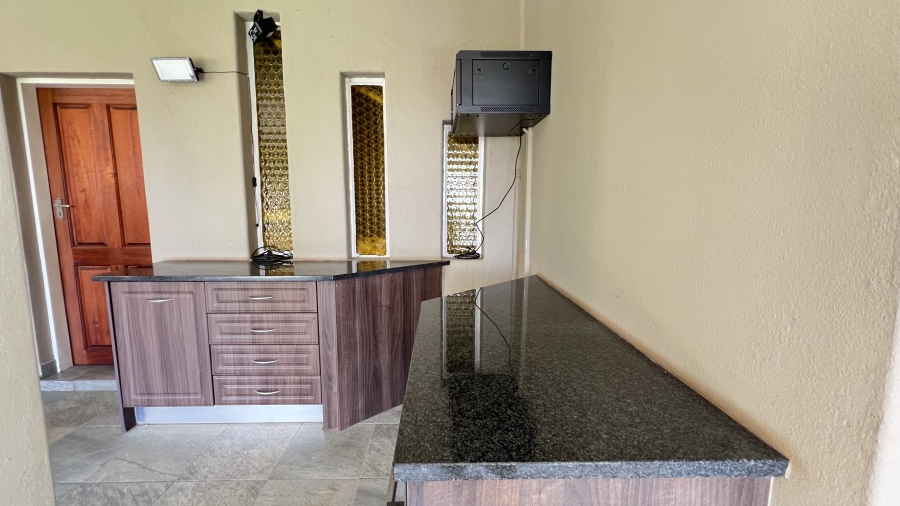 7 Bedroom Property for Sale in Rangeview Gauteng