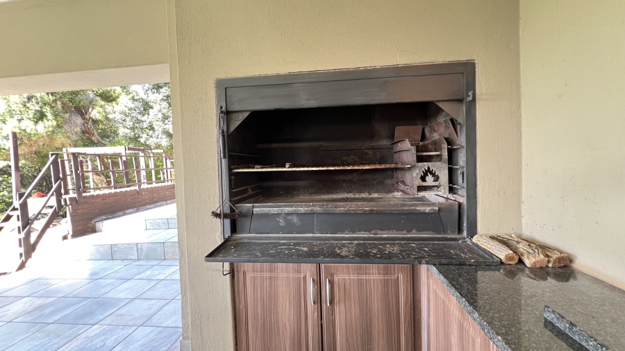 7 Bedroom Property for Sale in Rangeview Gauteng