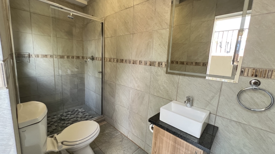 7 Bedroom Property for Sale in Rangeview Gauteng