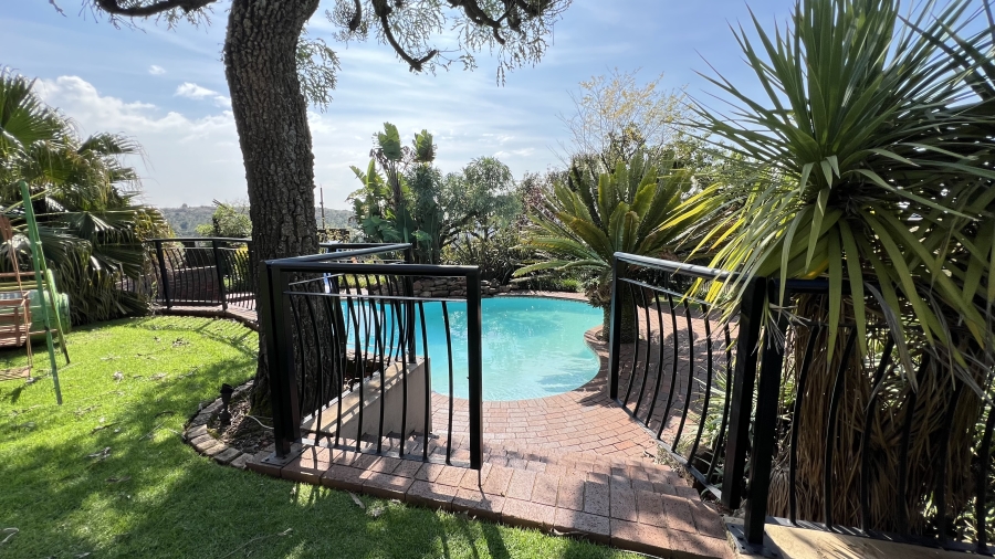 7 Bedroom Property for Sale in Rangeview Gauteng