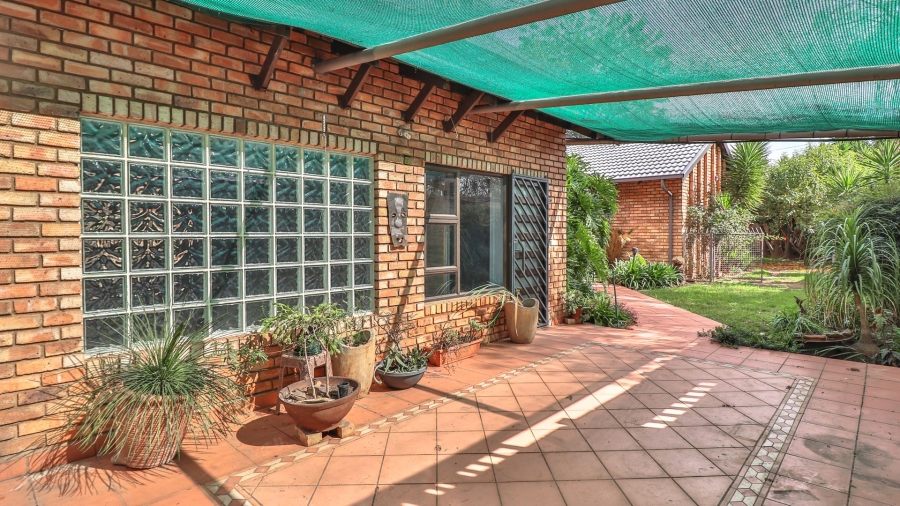 3 Bedroom Property for Sale in Sunward Park Gauteng