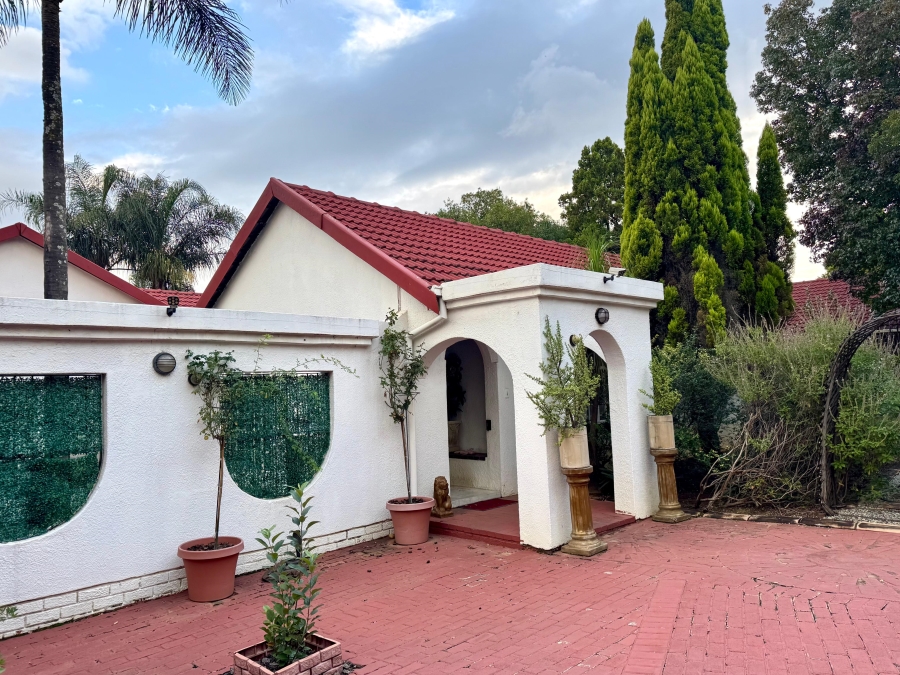 4 Bedroom Property for Sale in Murrayfield Gauteng