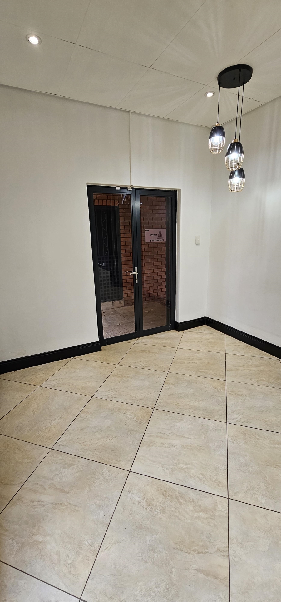 To Let commercial Property for Rent in Die Hoewes Gauteng