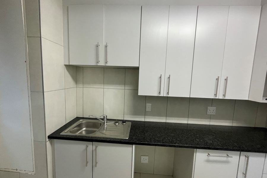 3 Bedroom Property for Sale in Sandhurst Gauteng