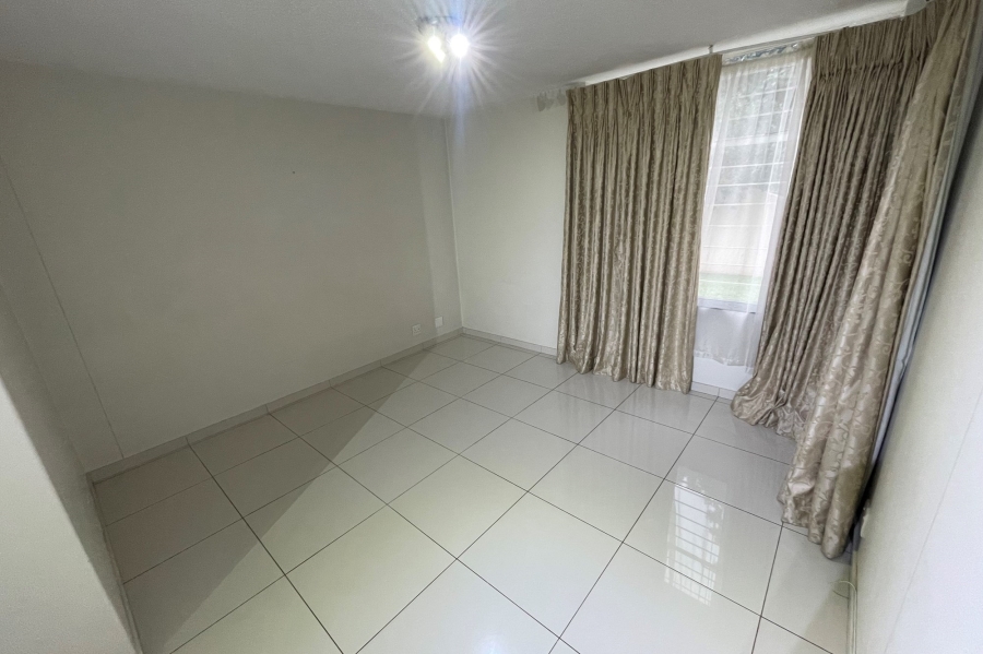 3 Bedroom Property for Sale in Sandhurst Gauteng