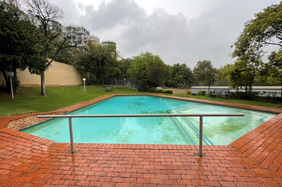 3 Bedroom Property for Sale in Sandhurst Gauteng
