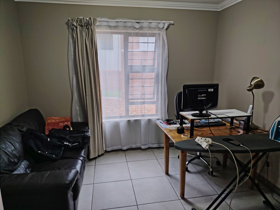 2 Bedroom Property for Sale in Amberfield Gauteng