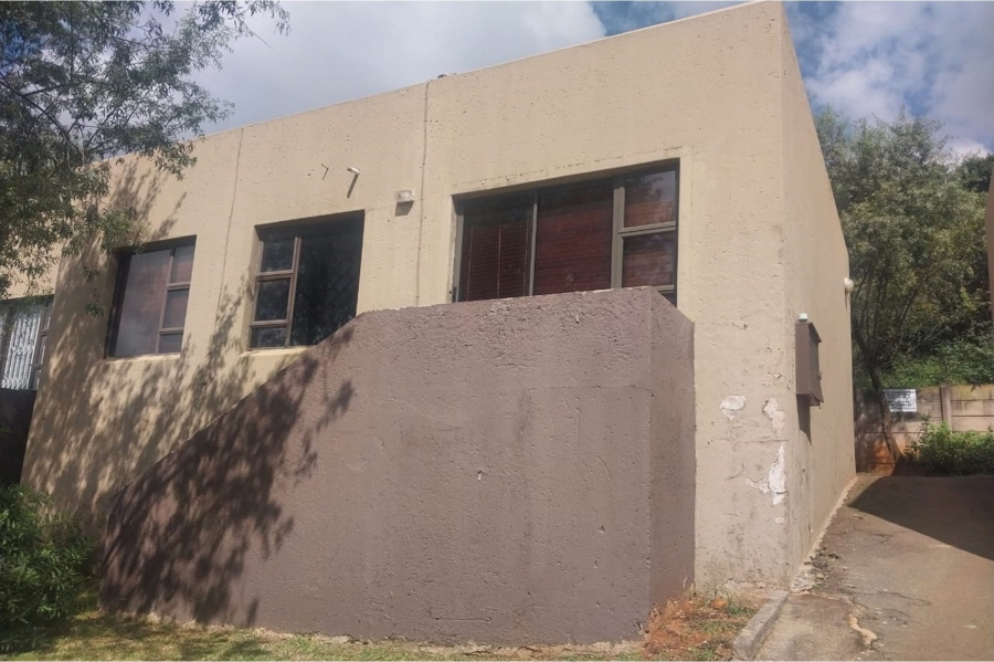 2 Bedroom Property for Sale in Naturena Gauteng