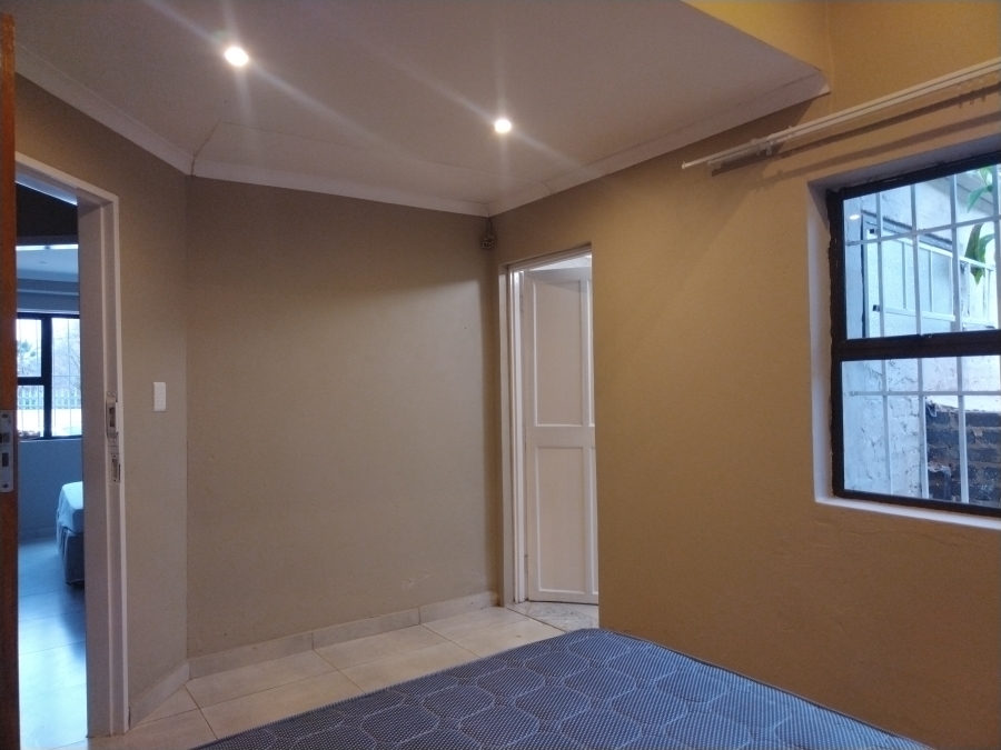 To Let 3 Bedroom Property for Rent in Constantia Kloof Gauteng