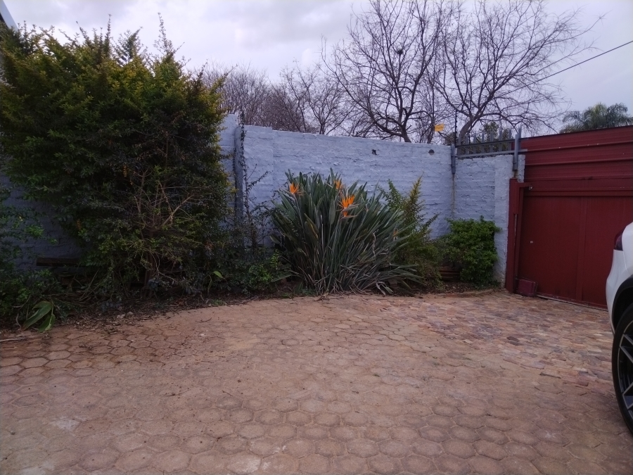 To Let 3 Bedroom Property for Rent in Constantia Kloof Gauteng