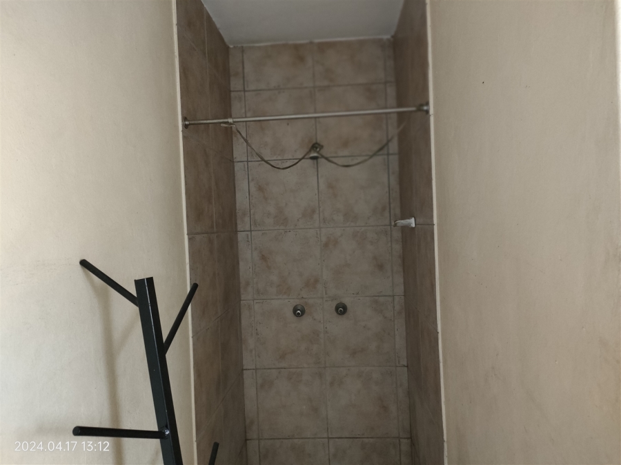 Commercial Property for Sale in Mostyn Park Gauteng