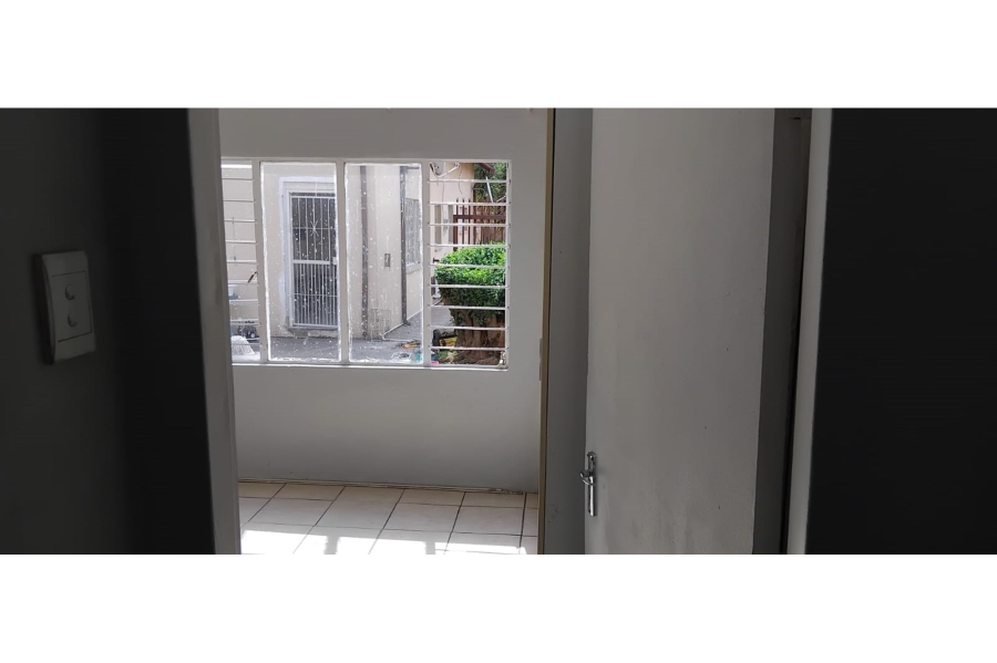 To Let 1 Bedroom Property for Rent in Brakpan Central Gauteng