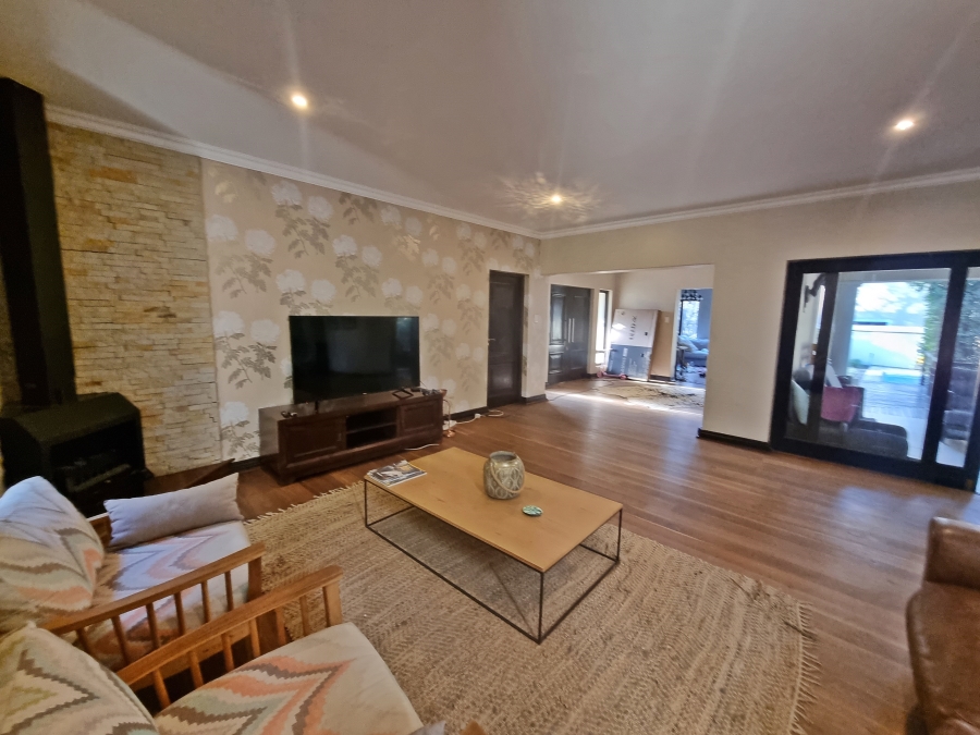 To Let 4 Bedroom Property for Rent in Midstream Estate Gauteng