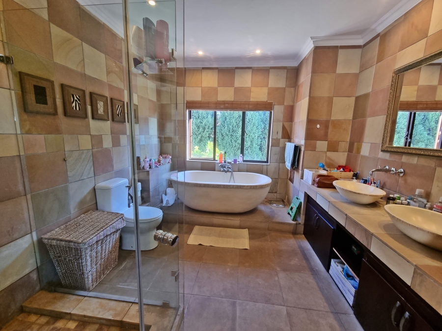 To Let 4 Bedroom Property for Rent in Midstream Estate Gauteng