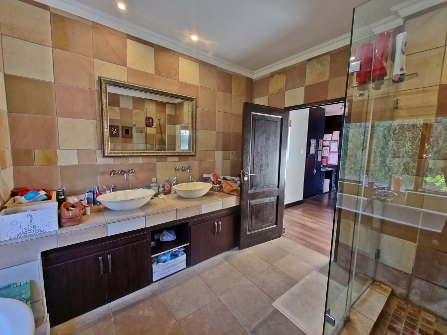 To Let 4 Bedroom Property for Rent in Midstream Estate Gauteng