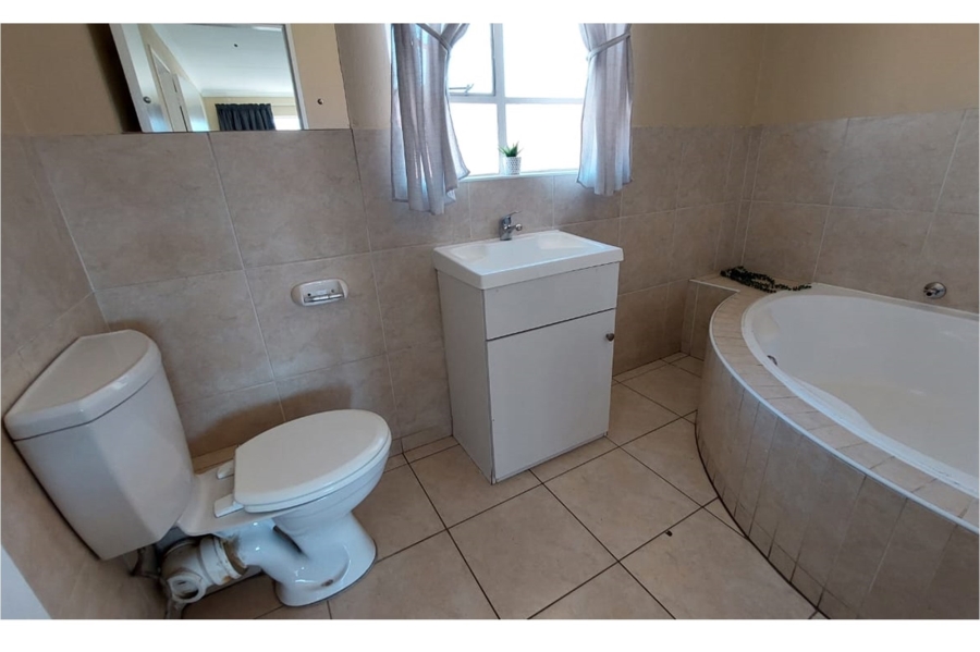 2 Bedroom Property for Sale in Liefde en Vrede Gauteng