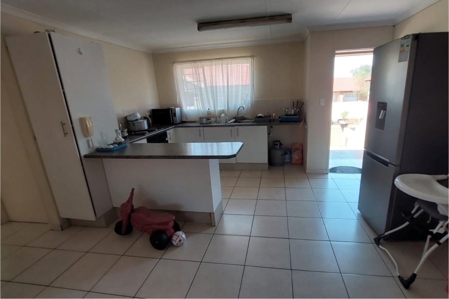 2 Bedroom Property for Sale in Liefde en Vrede Gauteng