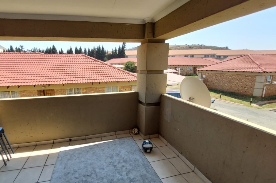 2 Bedroom Property for Sale in Liefde en Vrede Gauteng