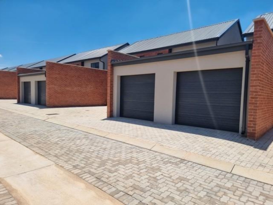 3 Bedroom Property for Sale in Karenpark Gauteng