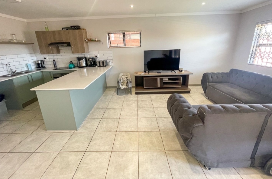 3 Bedroom Property for Sale in Karenpark Gauteng