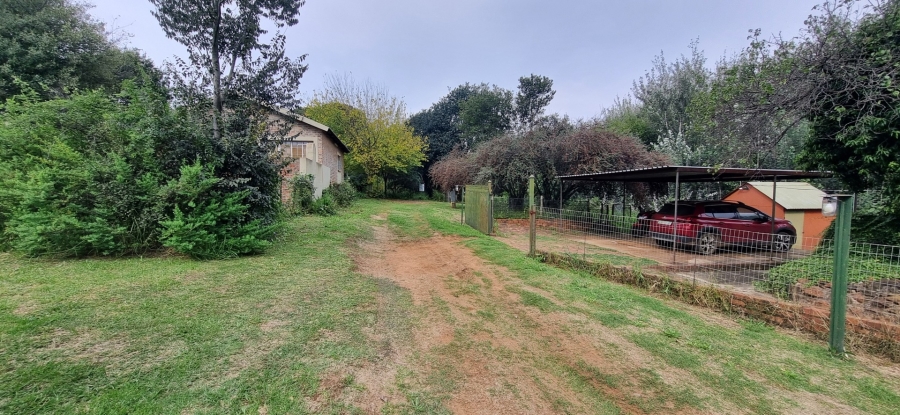 6 Bedroom Property for Sale in Hartzenbergfontein Gauteng